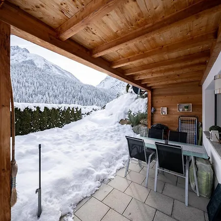 Apartment Chasa Sotcha Dadora 698 Scuol
