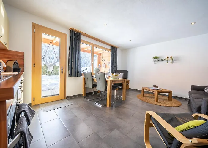 Chasa Sotcha Dadora 698 Scuol