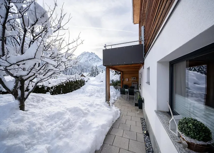 Chasa Sotcha Dadora 698 *